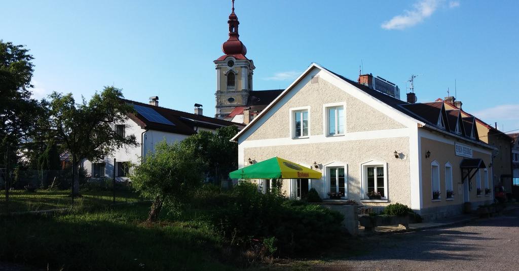 Pension U Milana Dvůr Králové nad Labem Eksteriør bilde